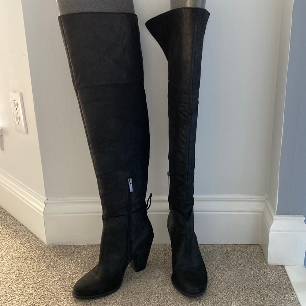 EUC Jessica Simpson Cassina Black over the knee leather boots. Size 6.5.
